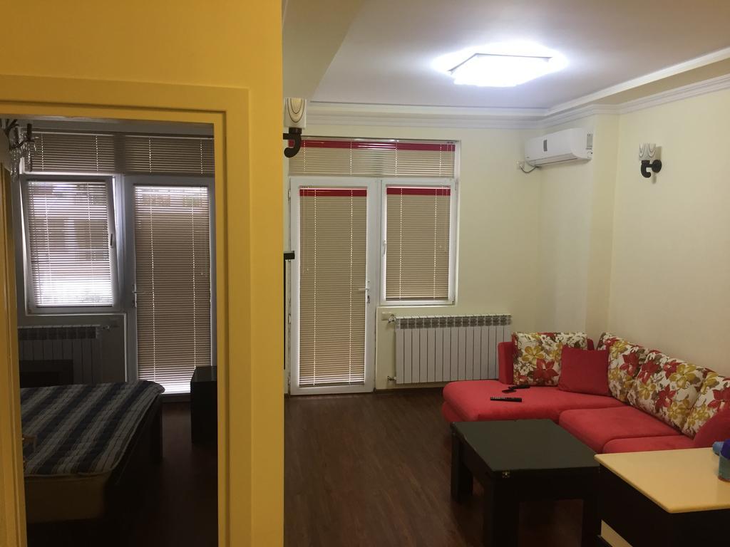 Chemi Saxli Apartment Batumi Luaran gambar