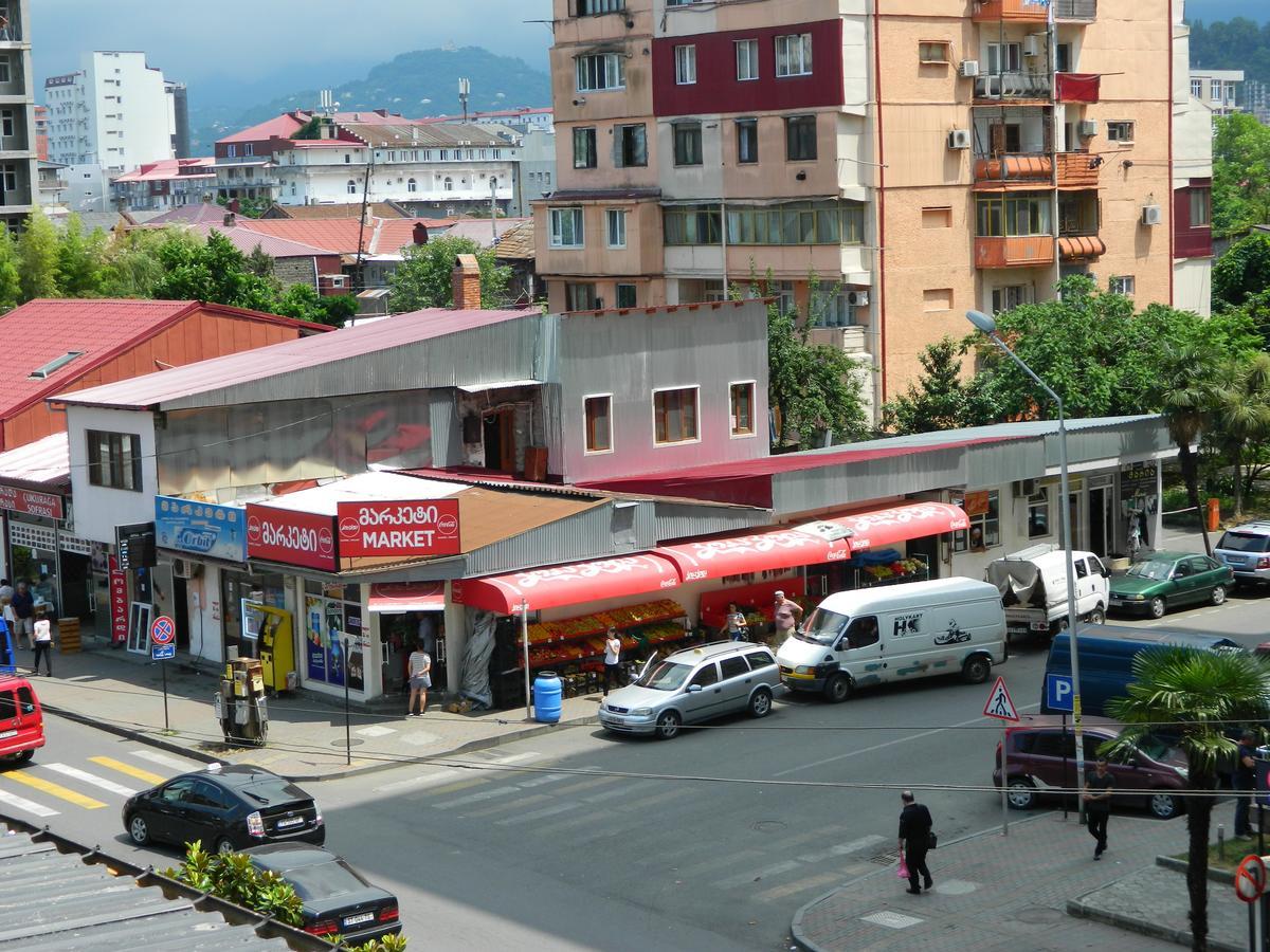 Chemi Saxli Apartment Batumi Luaran gambar