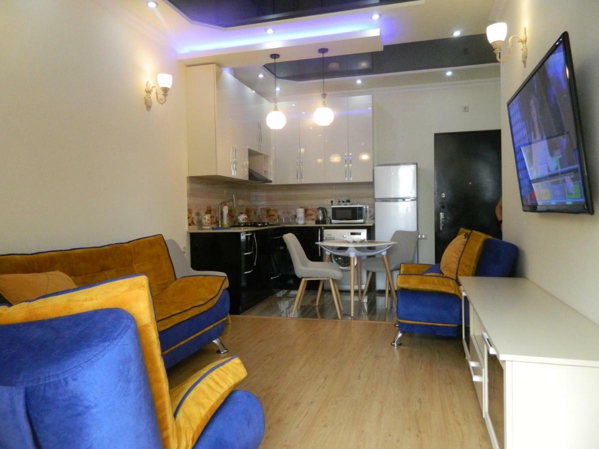 Chemi Saxli Apartment Batumi Luaran gambar