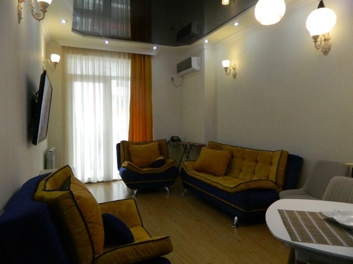 Chemi Saxli Apartment Batumi Luaran gambar