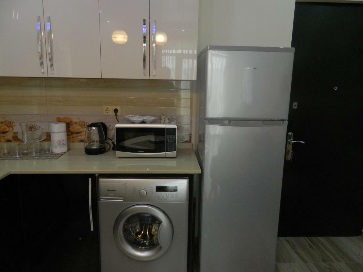 Chemi Saxli Apartment Batumi Luaran gambar